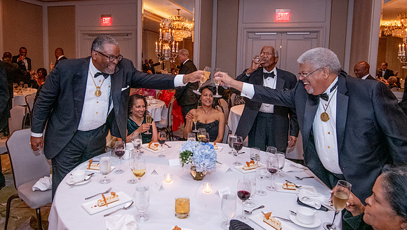 Christmas Party-12.08-I-1921