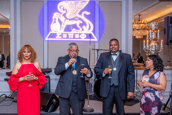 Christmas Party-12.08-I-1905